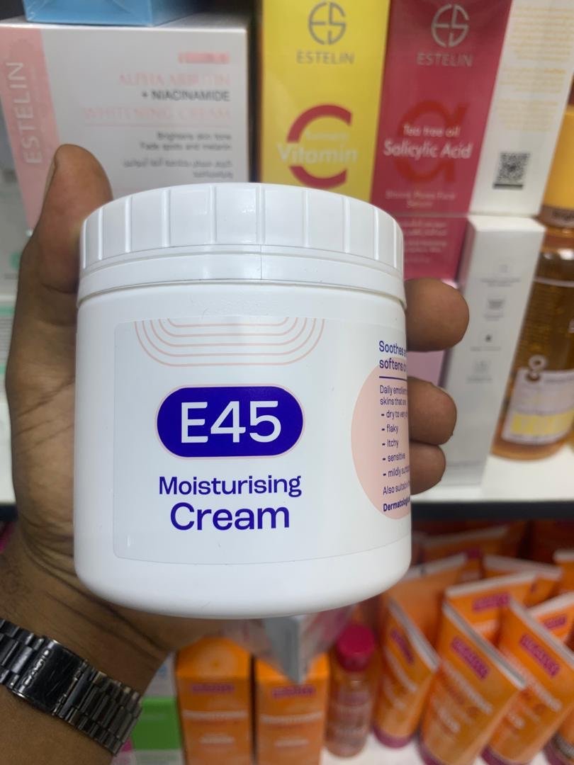 E45 moisturing cream